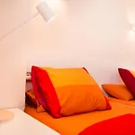 Seahomes Vacations - Seafront Fenals & Pkg Διαμέρισμα
