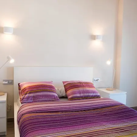 Appartement Seahomes Vacations - Seafront Fenals & Pkg Lloret de Mar
