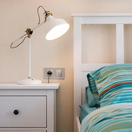 Seahomes Vacations - Seafront Fenals & Pkg Appartement Lloret de Mar